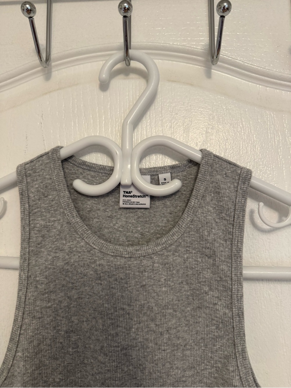 Aritzia Gray Ribbed Tank Top - Picture 2 of 2